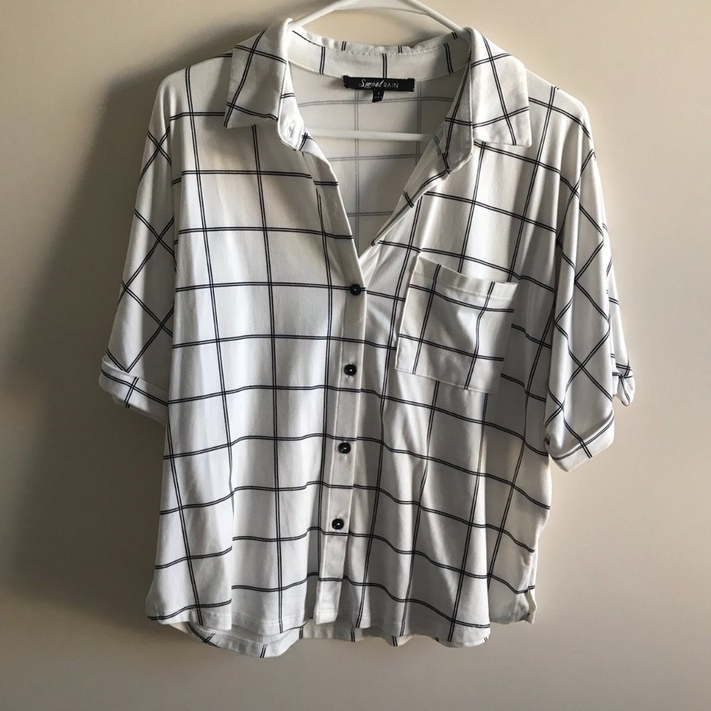 Sweet Rain Black/White Plaid Button Up Crop Top